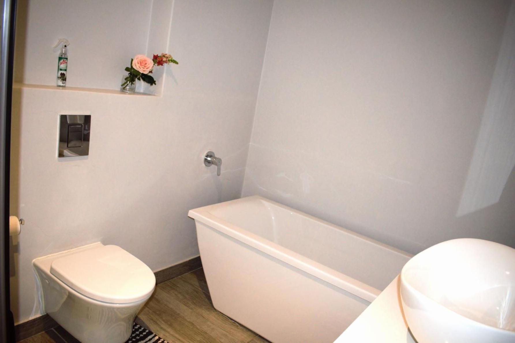 Spacious, Modern & Convenient Franschhoek Bagian luar foto