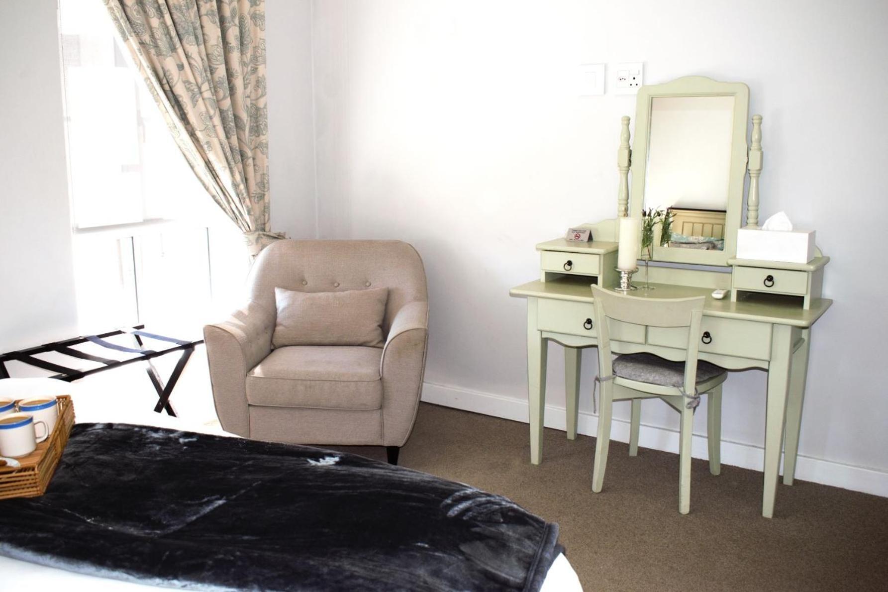 Spacious, Modern & Convenient Franschhoek Bagian luar foto