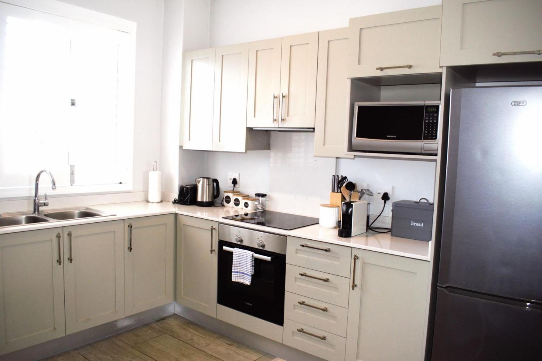 Spacious, Modern & Convenient Franschhoek Bagian luar foto