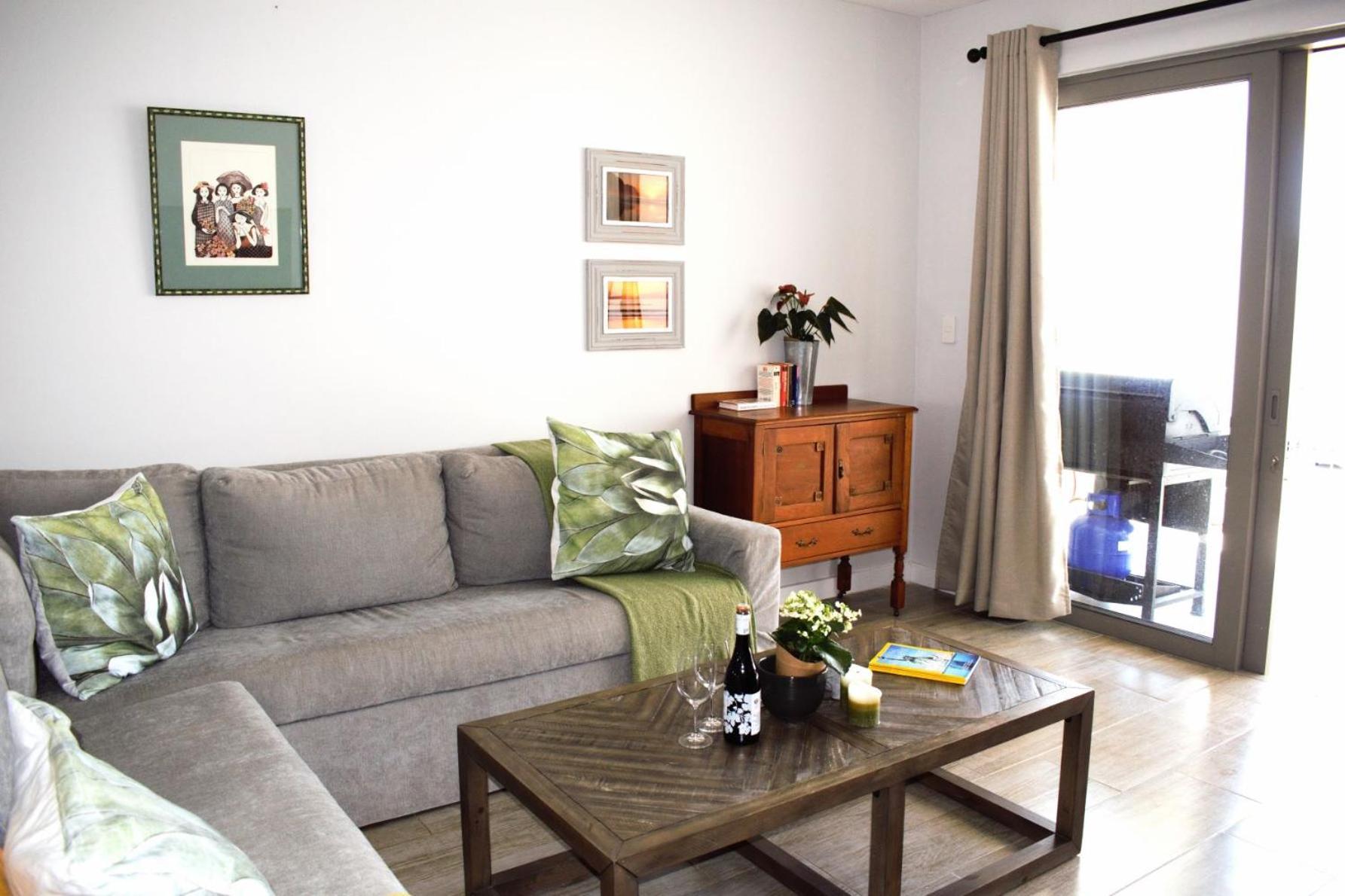 Spacious, Modern & Convenient Franschhoek Bagian luar foto