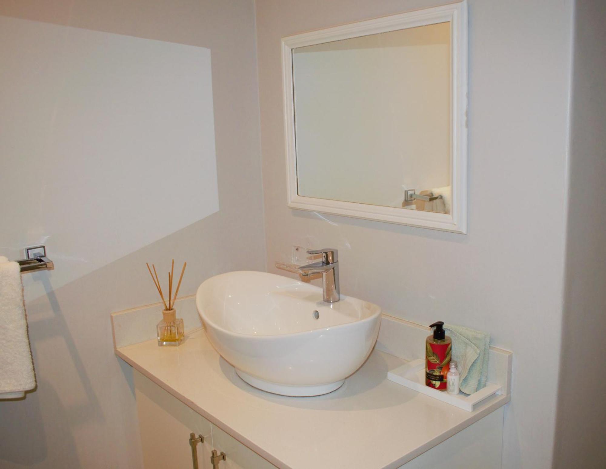 Spacious, Modern & Convenient Franschhoek Bagian luar foto